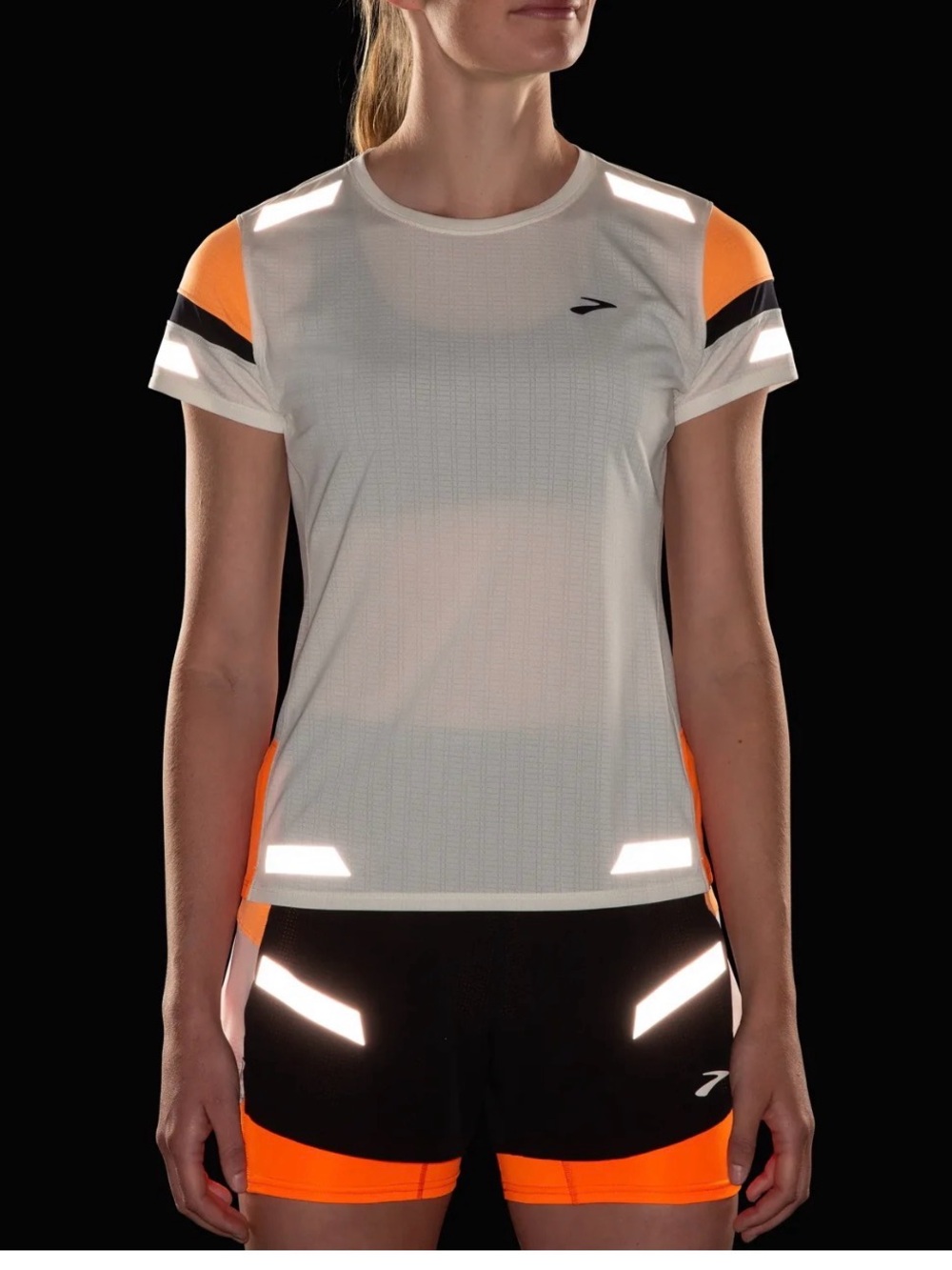 Brooks Run Visible Short Sleeves sz Large